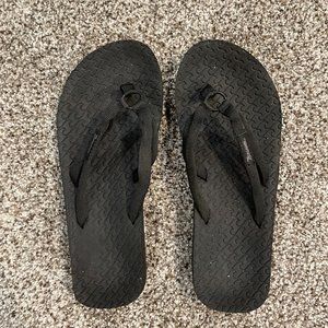 Zealand Flip Flops - Black - Size 8